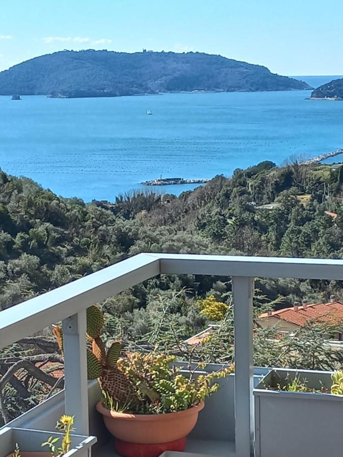 Vista Sul Blu ,Baia Blu, Lericiアパートメント エクステリア 写真
