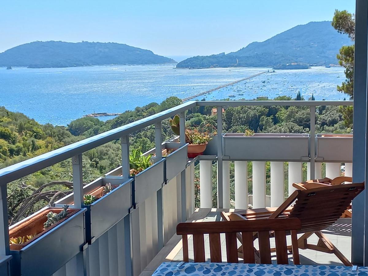 Vista Sul Blu ,Baia Blu, Lericiアパートメント エクステリア 写真